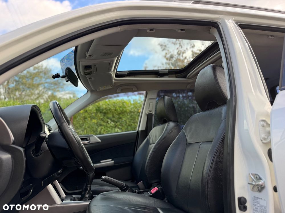 Subaru Forester 2.0X Exclusive - 18