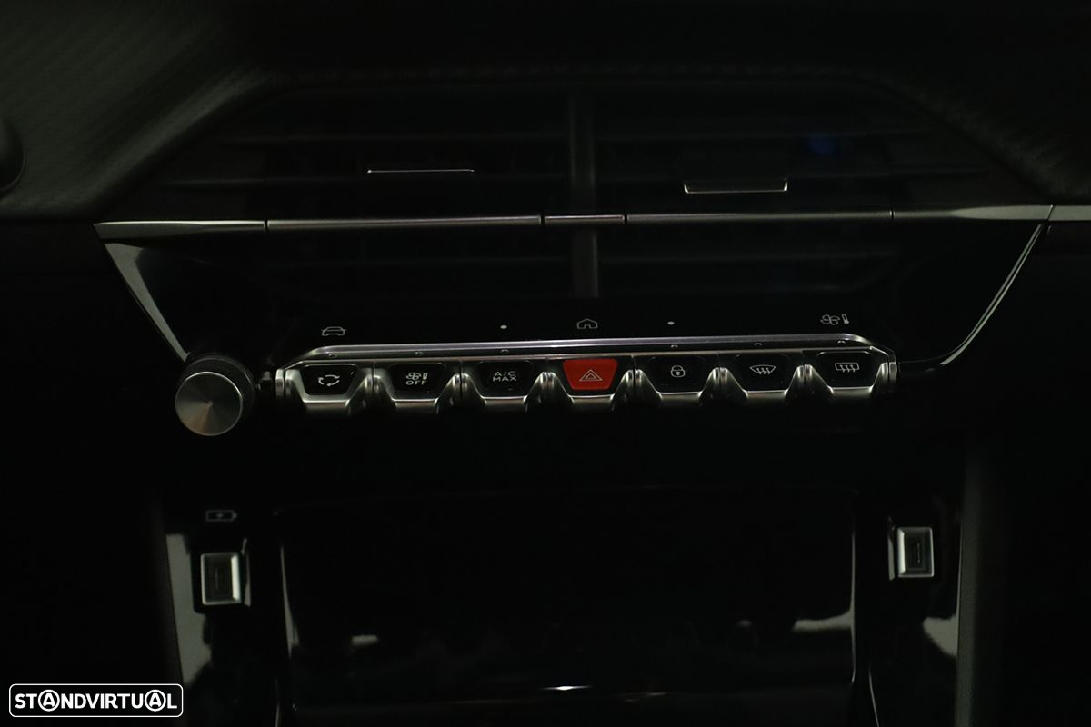 Peugeot 2008 1.2 PureTech Allure - 11