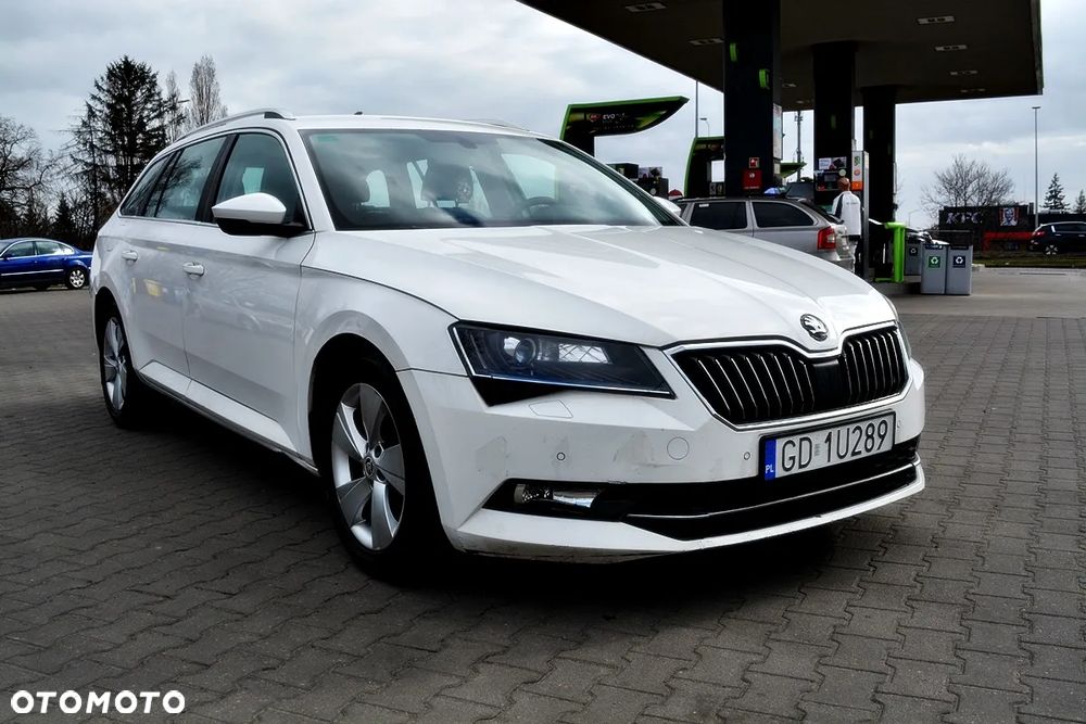 Skoda Superb 2.0 TDI DSG Active - 13