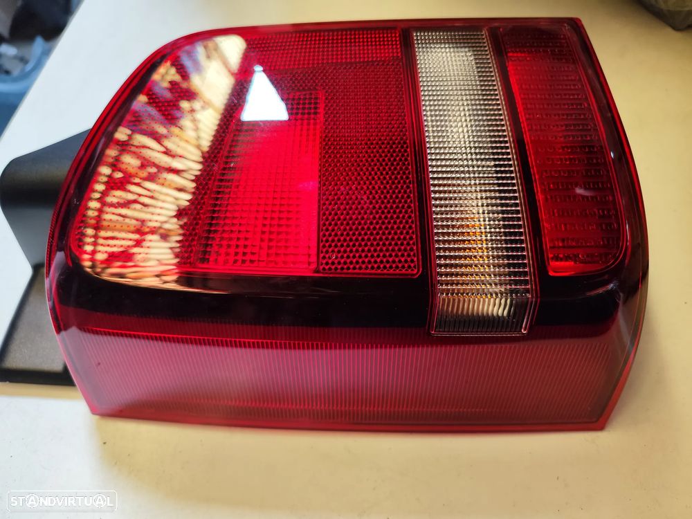 VW TRANSPORTER T5 FAROLIM ESQUERDO - FT033 - 2