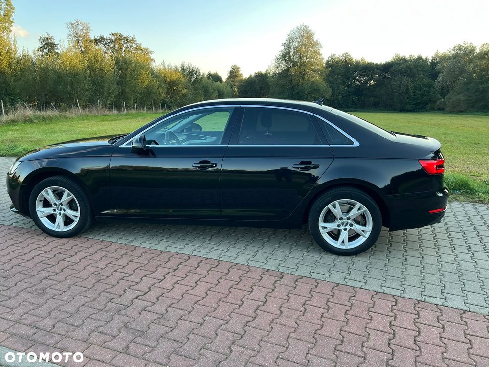 Audi A4 Limousine - 9