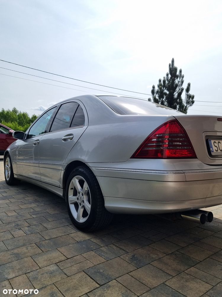 Mercedes-Benz Klasa C 180 Kompressor Avantgarde - 4