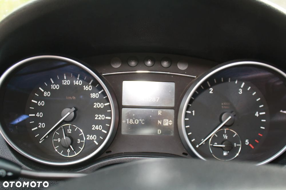 Mercedes-Benz ML 420 CDI 4-Matic - 24