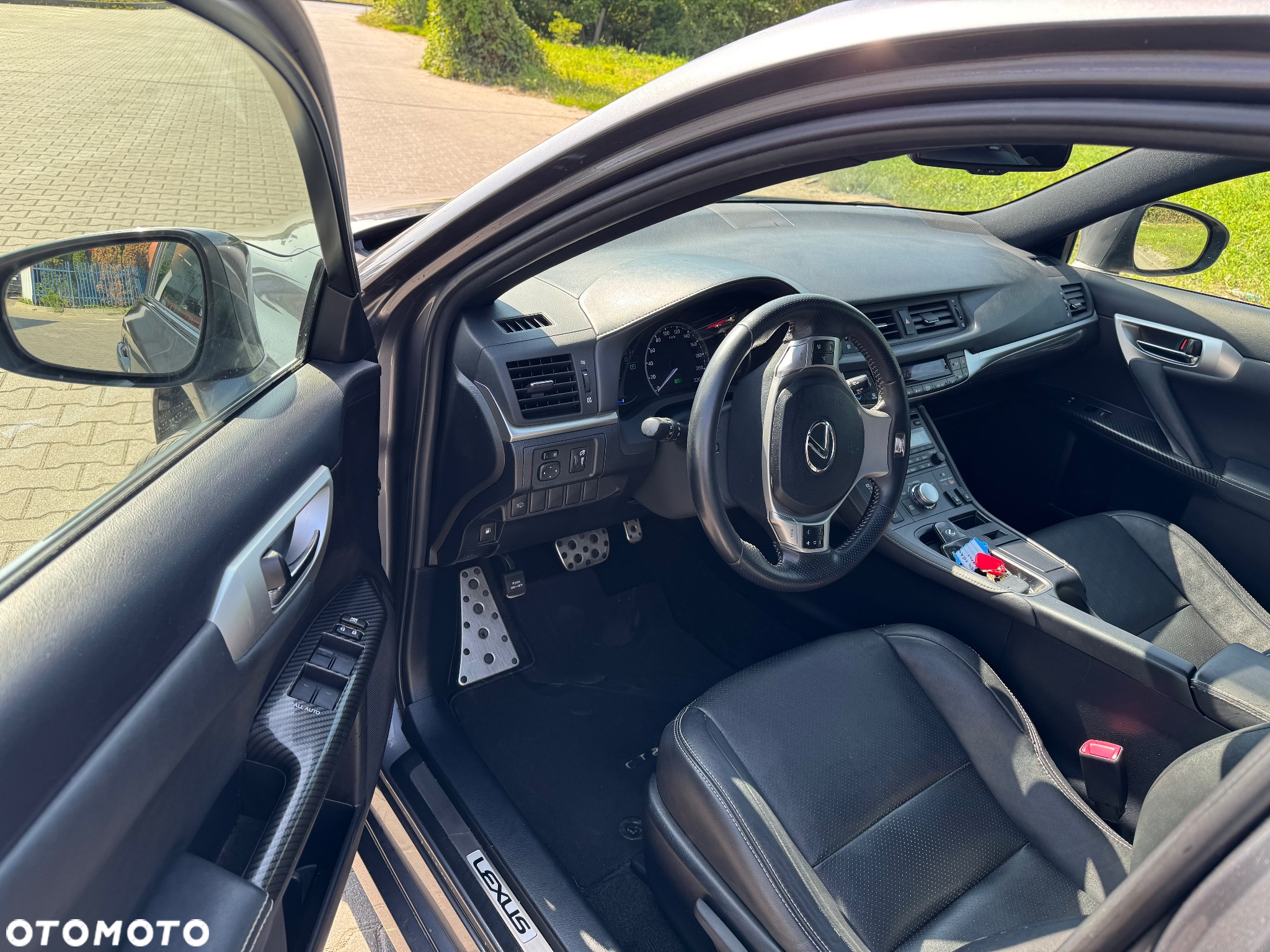 Lexus CT - 14