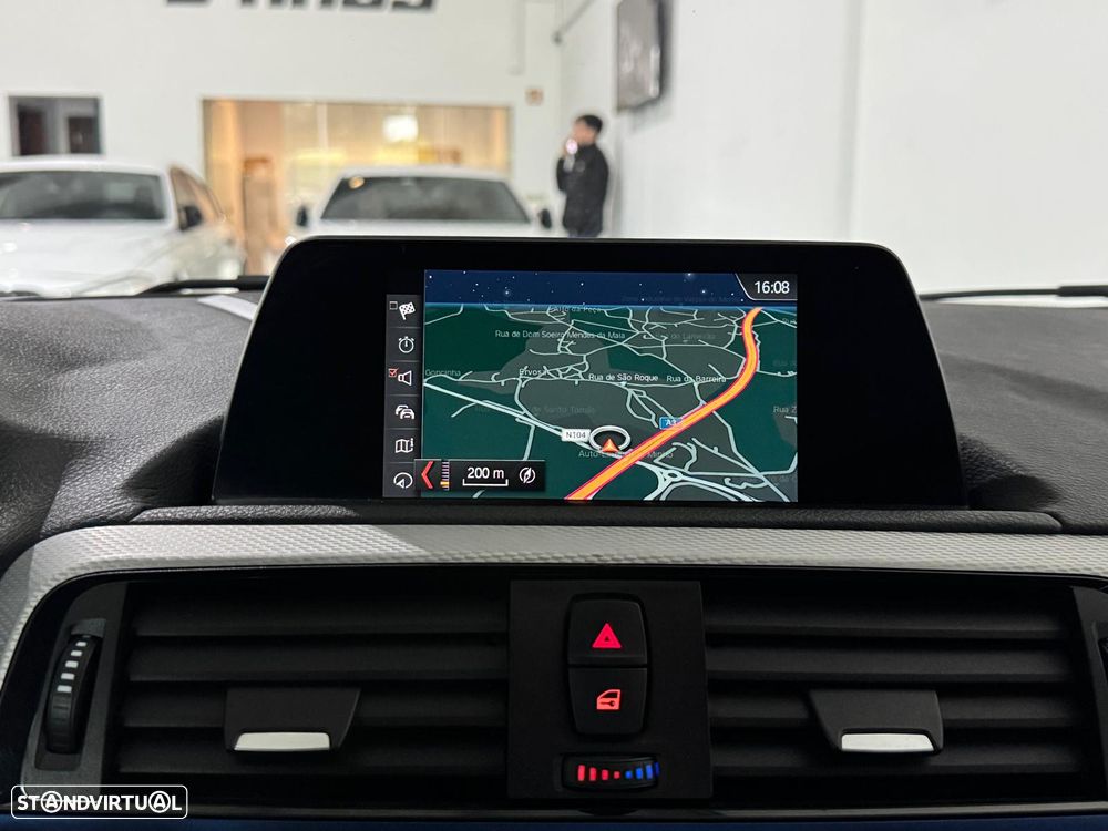 BMW 118 d Pack M - 27