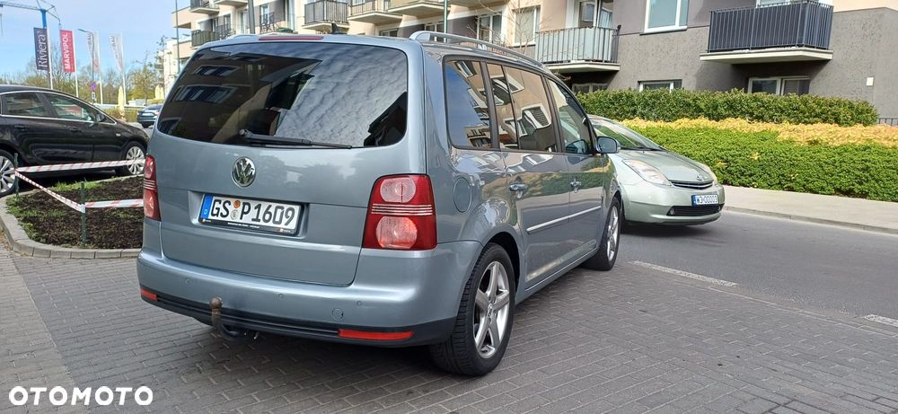 Volkswagen Touran - 3