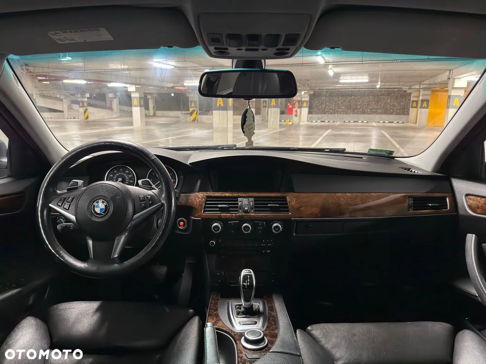 BMW Seria 5 - 16