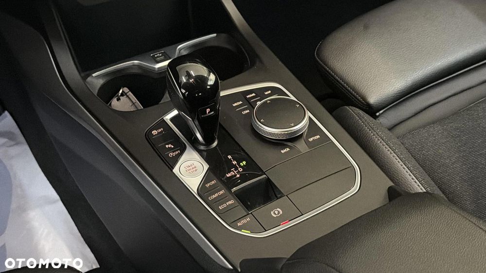 BMW Seria 1 118i Advantage - 15