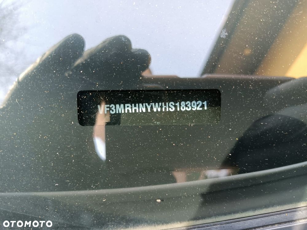 Peugeot 3008 1.2 PureTech GPF Allure S&S EAT8 - 32