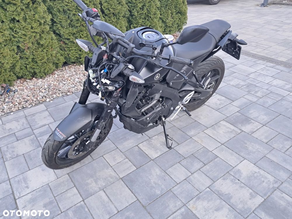 Yamaha MT - 1