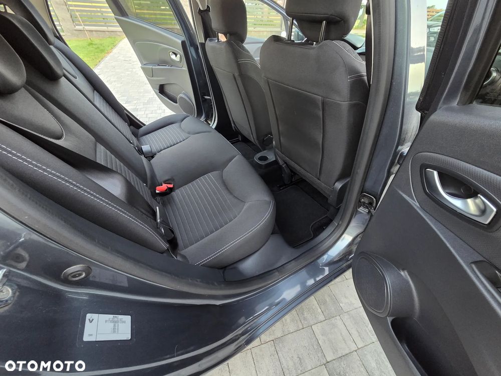 Renault Clio 1.2 16V 75 LIMITED - 14