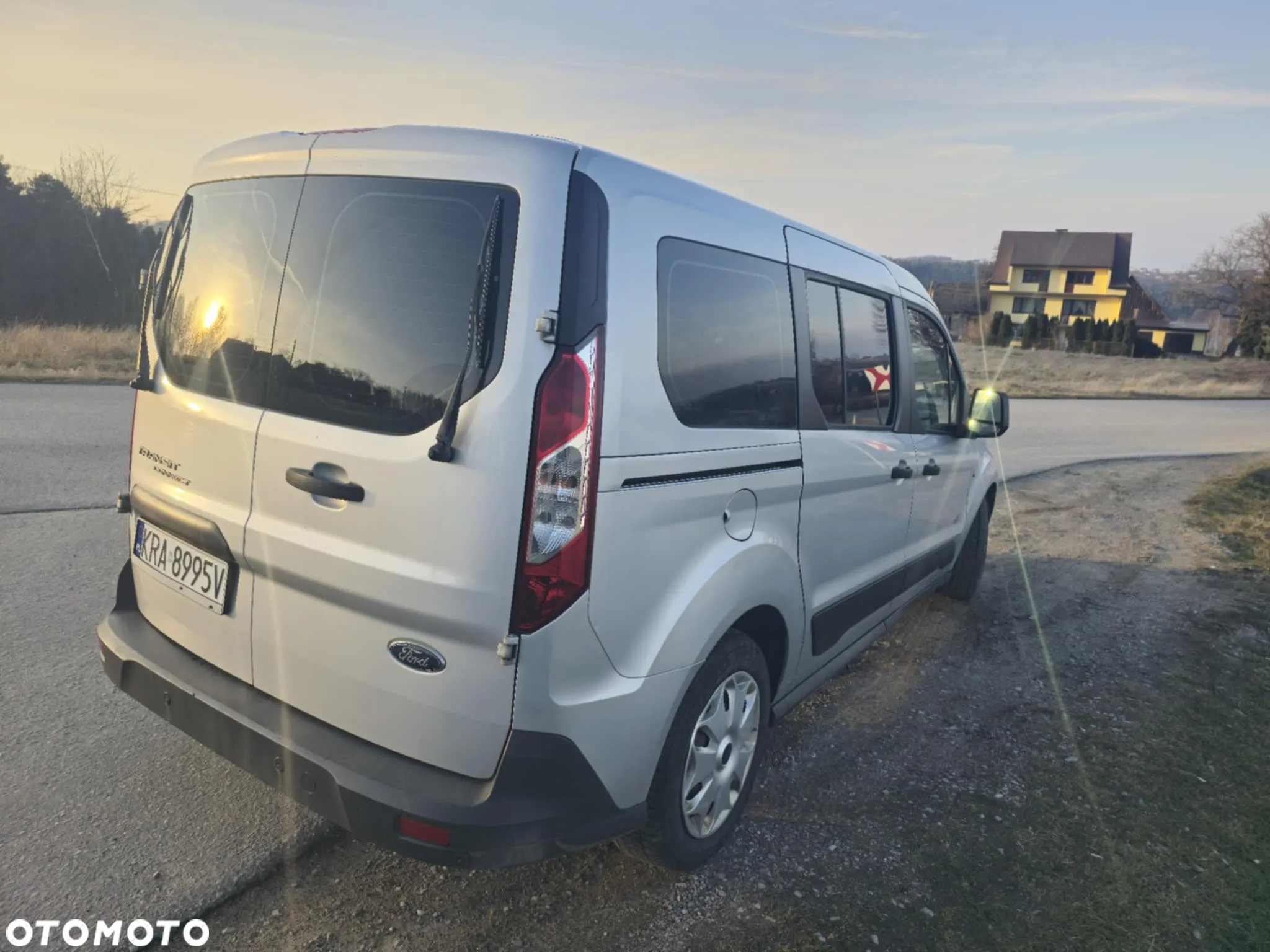 Ford Transit Connect - 4