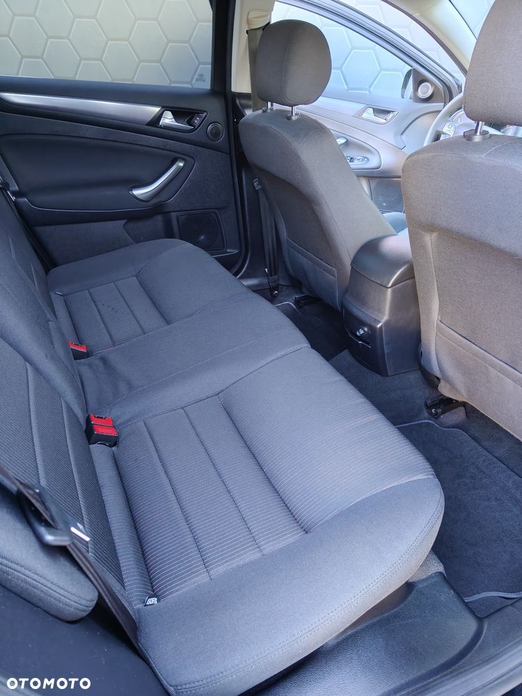 Ford Mondeo 2.0 TDCi Titanium X - 12