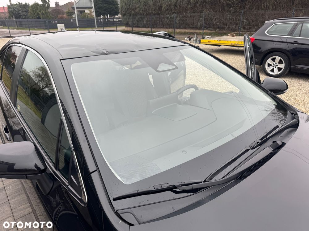 Toyota Corolla 1.8 Hybrid Comfort - 23