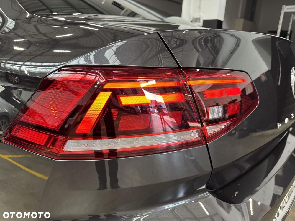 Volkswagen Passat - 29