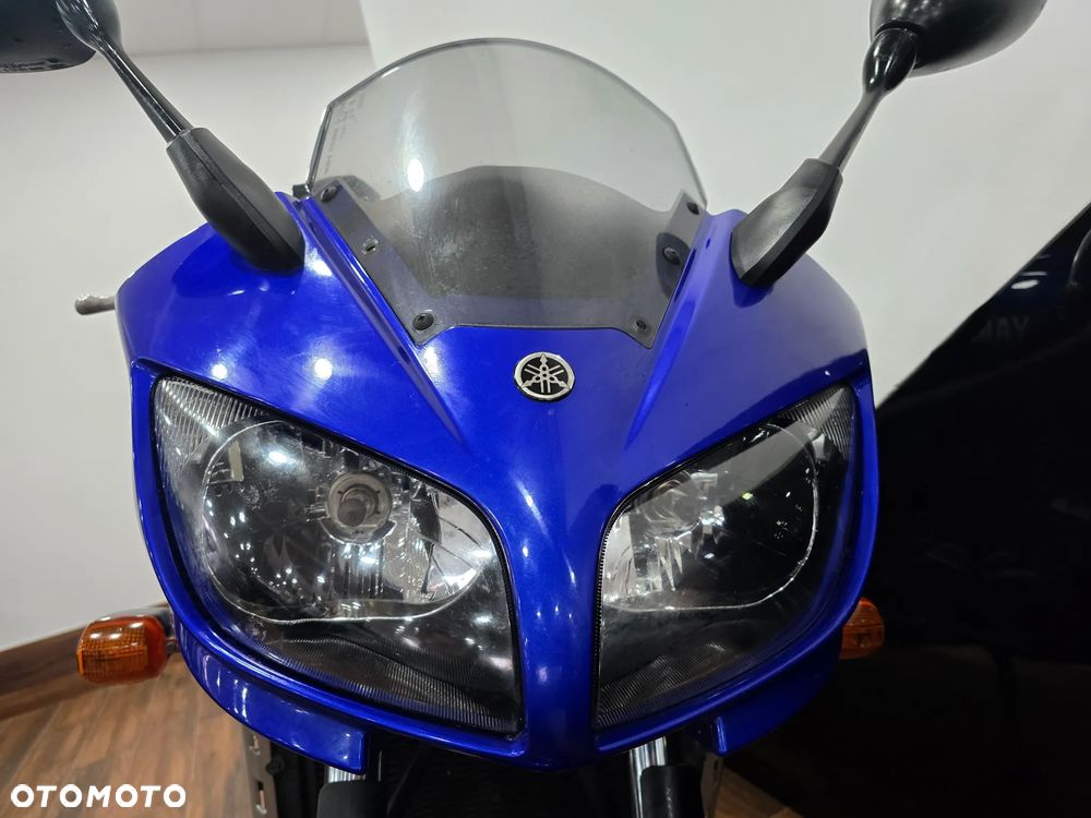 Yamaha FZS - 23