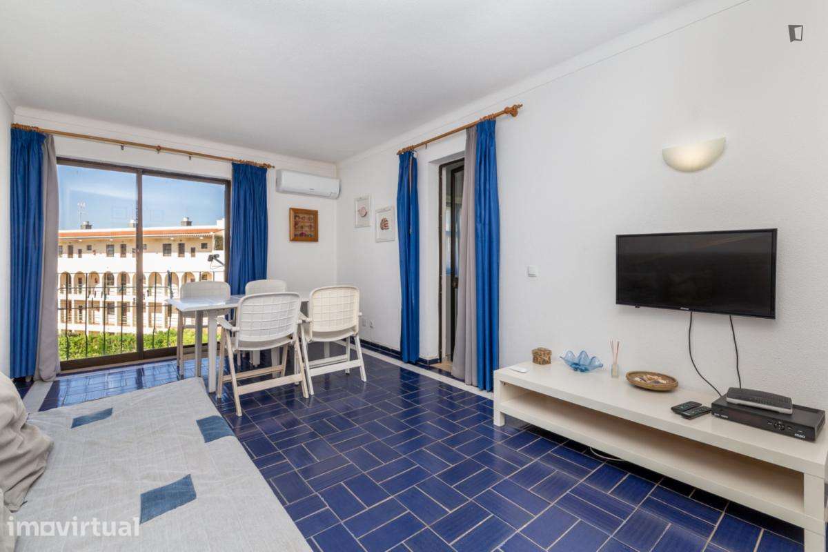 Apartamento com 2 quartos - localizado em Portimao - Grande imagem: 4/16