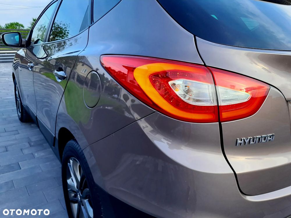Hyundai ix35 1.6 2WD Fifa World Cup Edition - 19