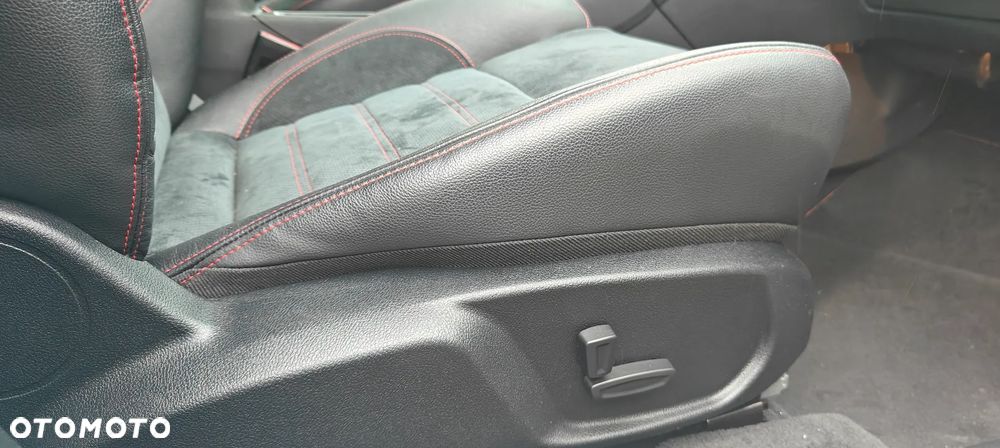 Ford Mondeo 2.0 EcoBoost ST-Line - 13