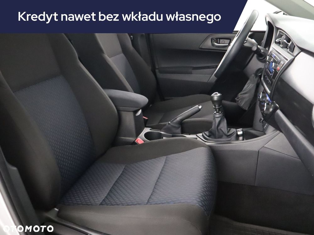 Toyota Auris - 11