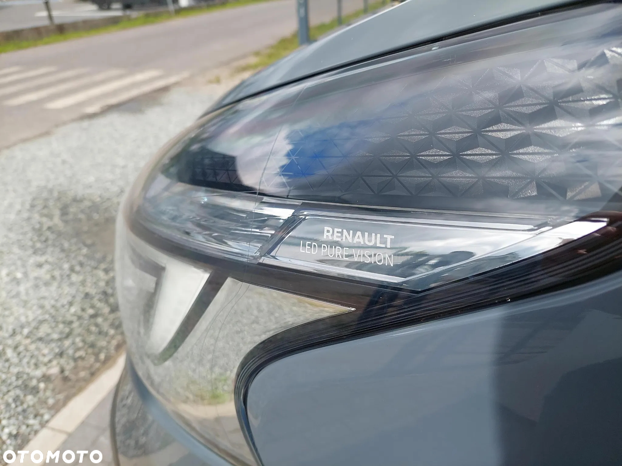 Renault Trafic - 25