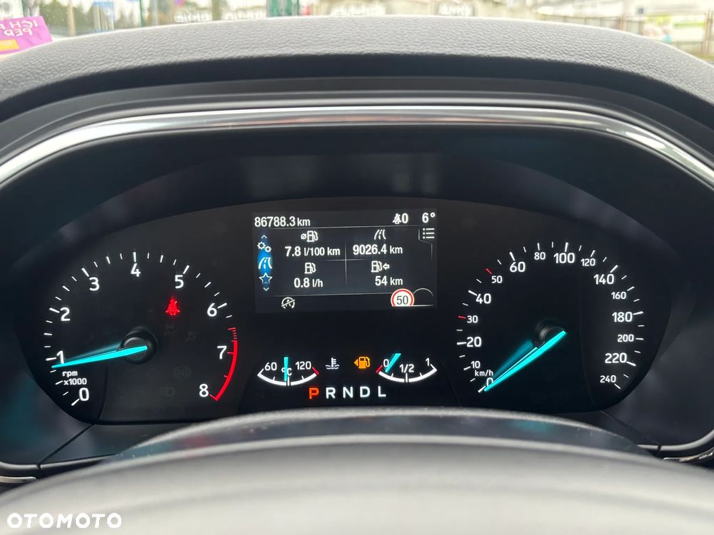 Ford Focus 1.5 EcoBoost Titanium - 26