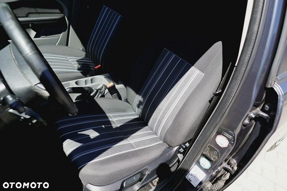 Ford Focus - 13