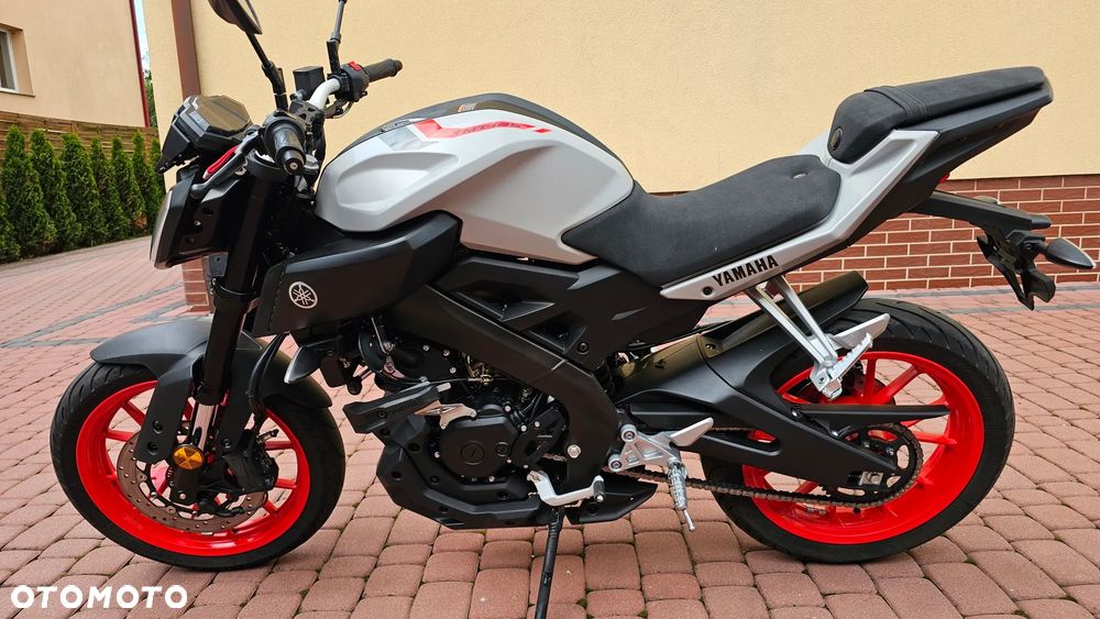 Yamaha MT - 3