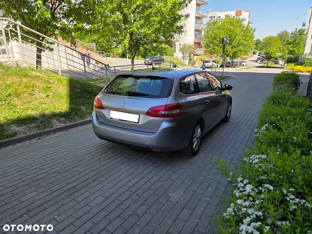 Peugeot 308 1.2 PureTech Allure Pack S&S - 4
