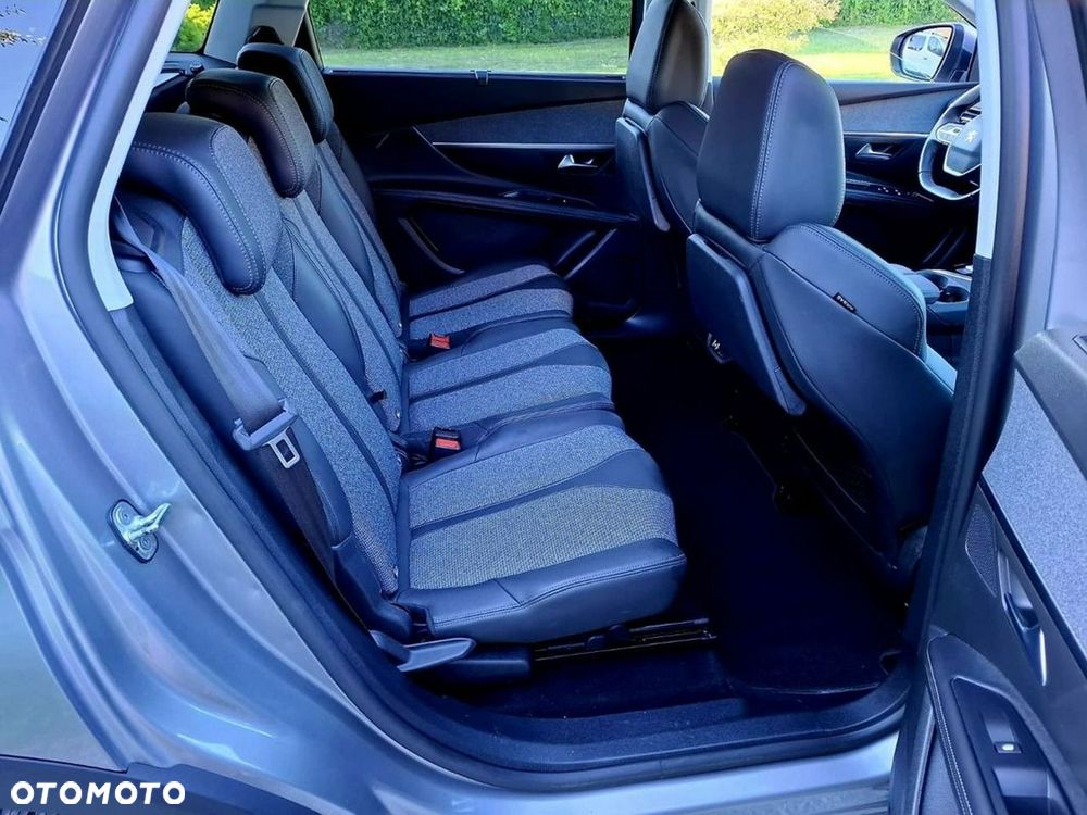 Peugeot 5008 BlueHDi 130 EAT8 Allure - 26