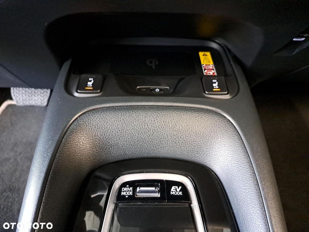 Toyota Corolla 1.8 Hybrid Comfort - 21