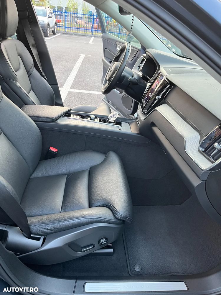 Volvo XC 60 B4 MHEV Inscription - 13