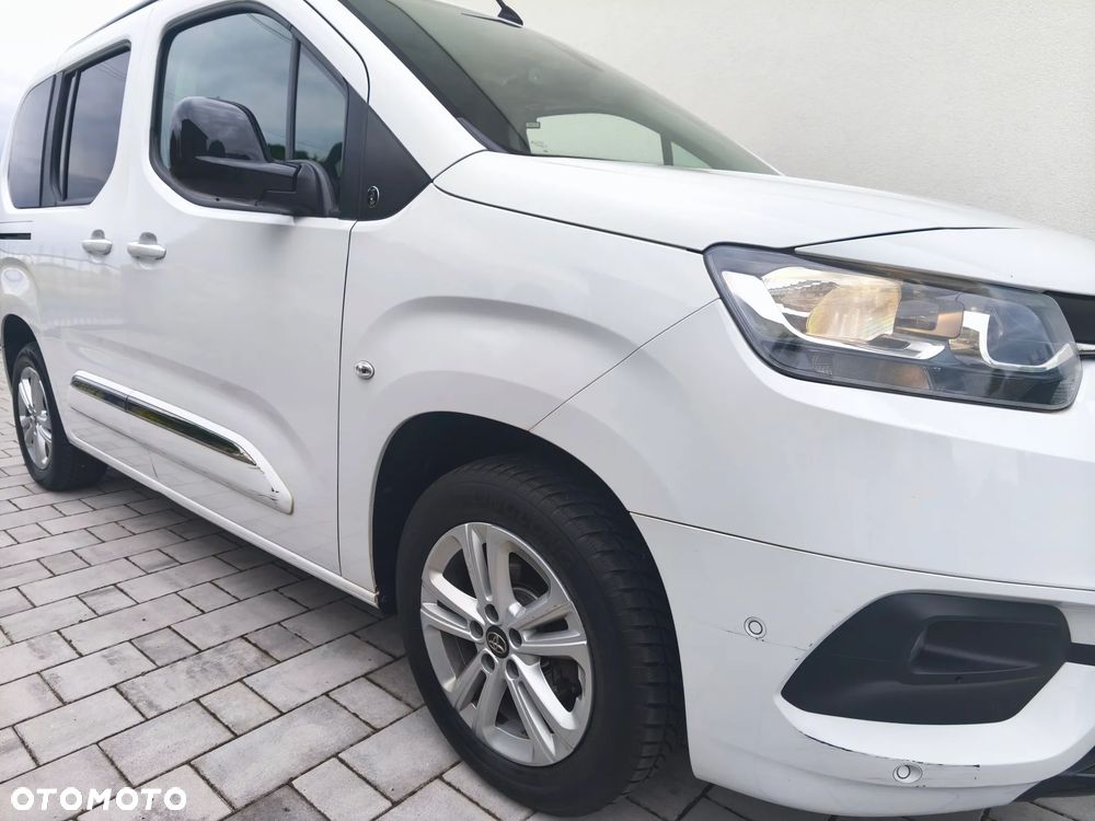 Toyota Proace City Verso 1.2 Turbo L1 Team Deutschland - 7