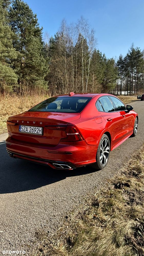 Volvo S60 T8 Twin Engine AWD Geartronic RDesign - 8