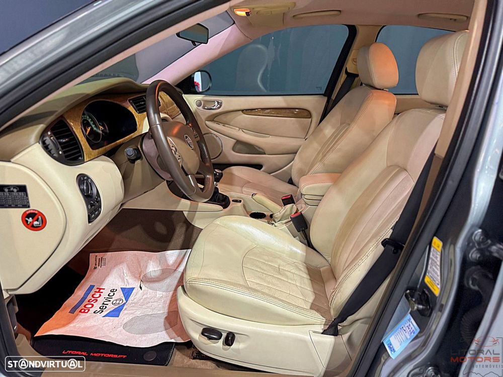 Jaguar X-Type 2.0 Executive - 14