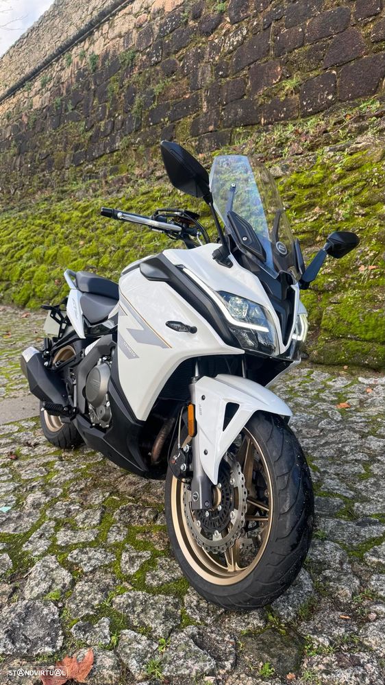 CF Moto 650GT - 11