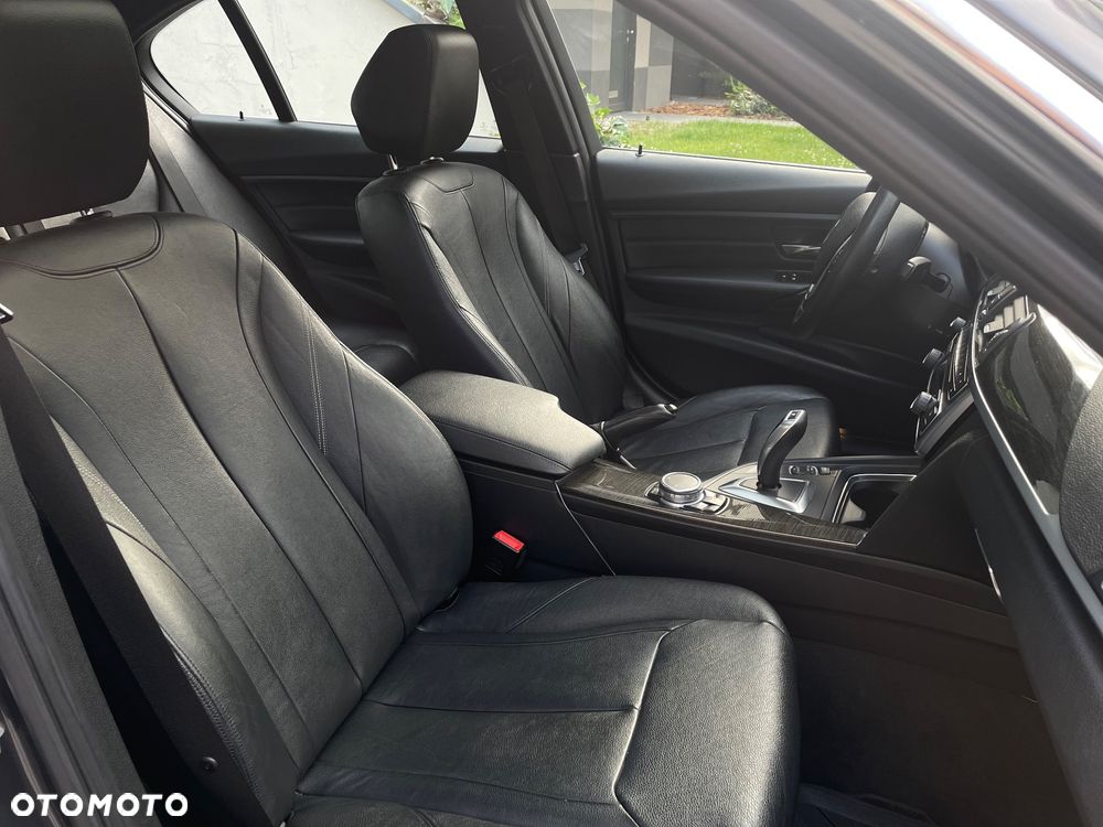 BMW Seria 3 - 30