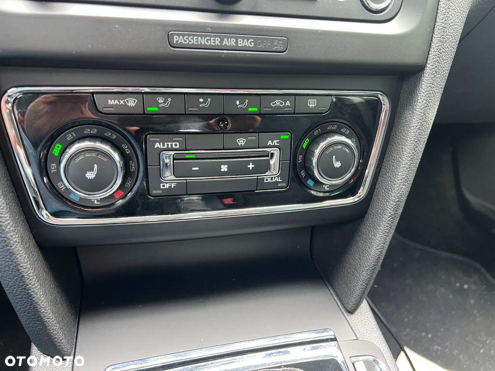 Skoda Superb 2.0 TDI 4x4 Elegance Outdoor DSG - 8