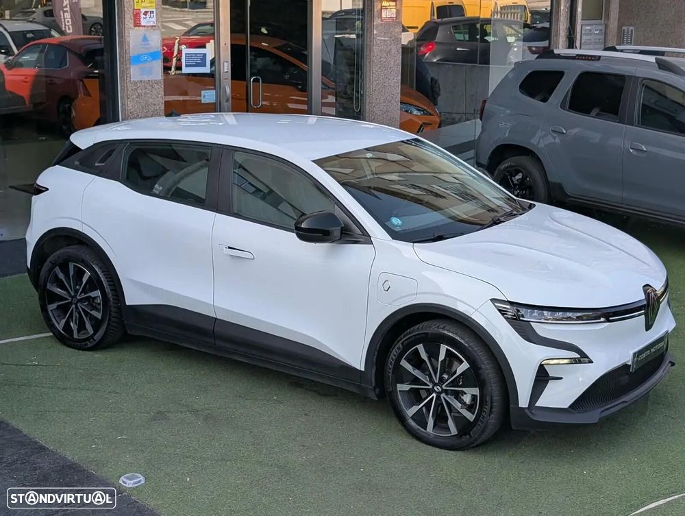Renault Mégane E-Tech EV60 Evolution Autonomia Conforto - 18