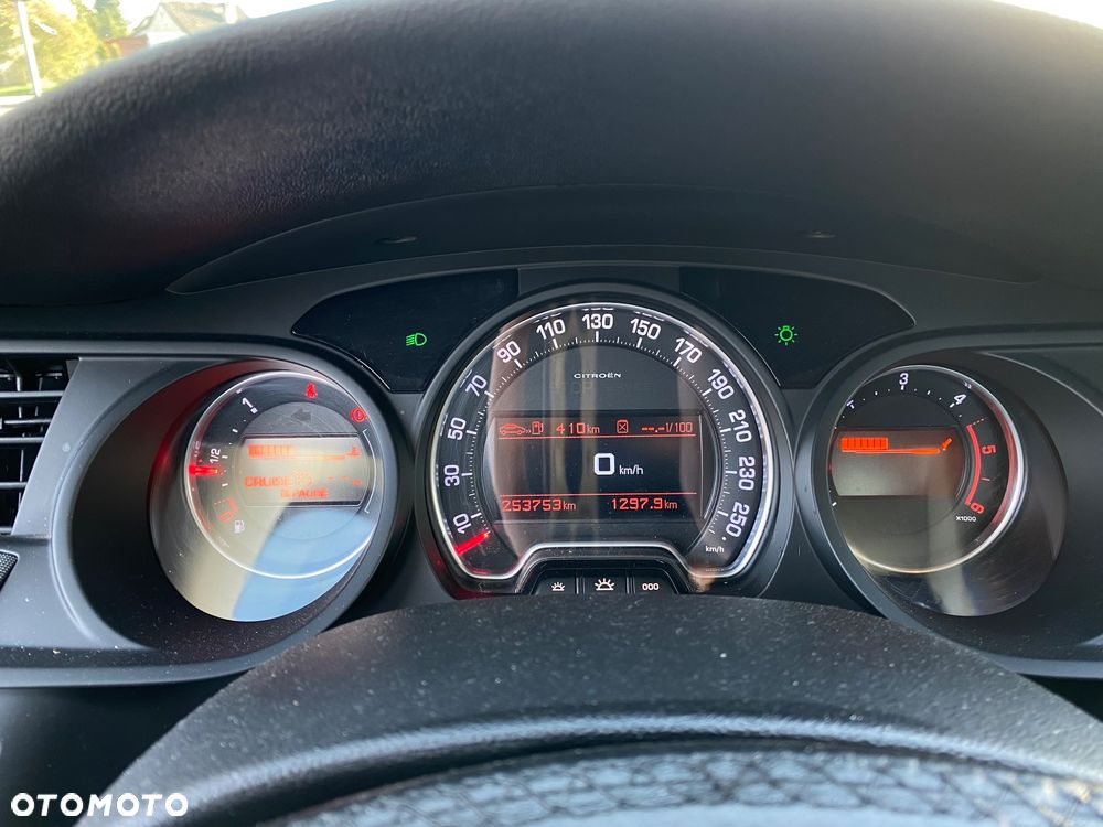 Citroën C5 2.0 HDi Exclusive - 35