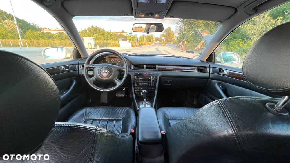 Audi A6 Avant - 16