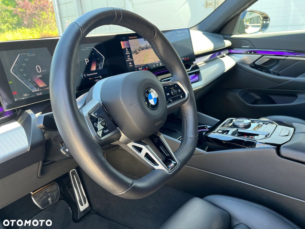 BMW Seria 5 520d mHEV M Sport - 16