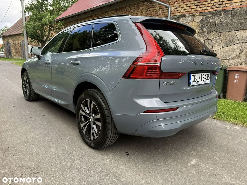Volvo XC 60 B4 D Geartronic Momentum Pro - 33