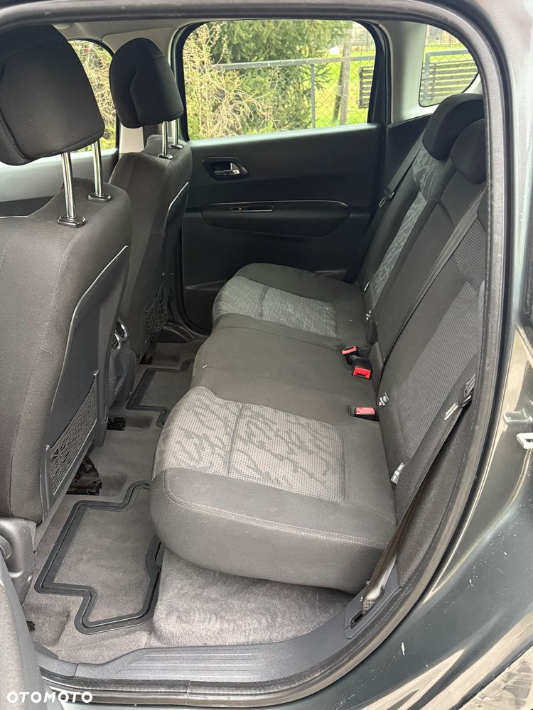 Peugeot 3008 1.6 HDi Premium - 23