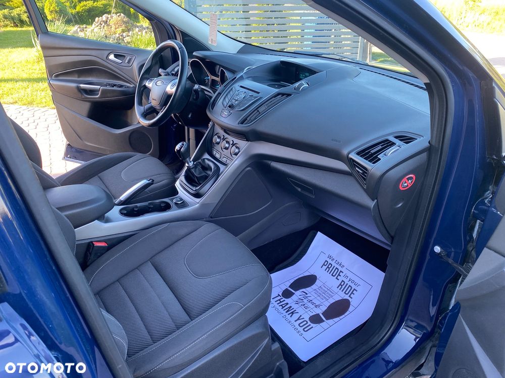 Ford Kuga - 24