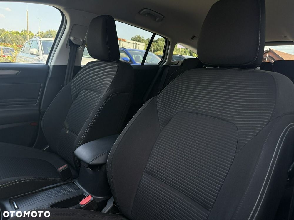Ford Focus 1.0 EcoBoost Hybrid TITANIUM STYLE - 10