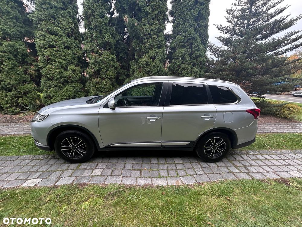 Mitsubishi Outlander 2017 photo 4
