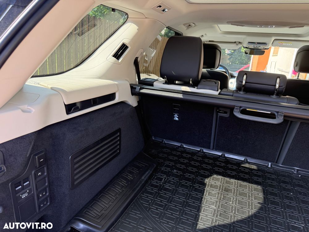 LAND ROVER Discovery 2025 — imagine 9