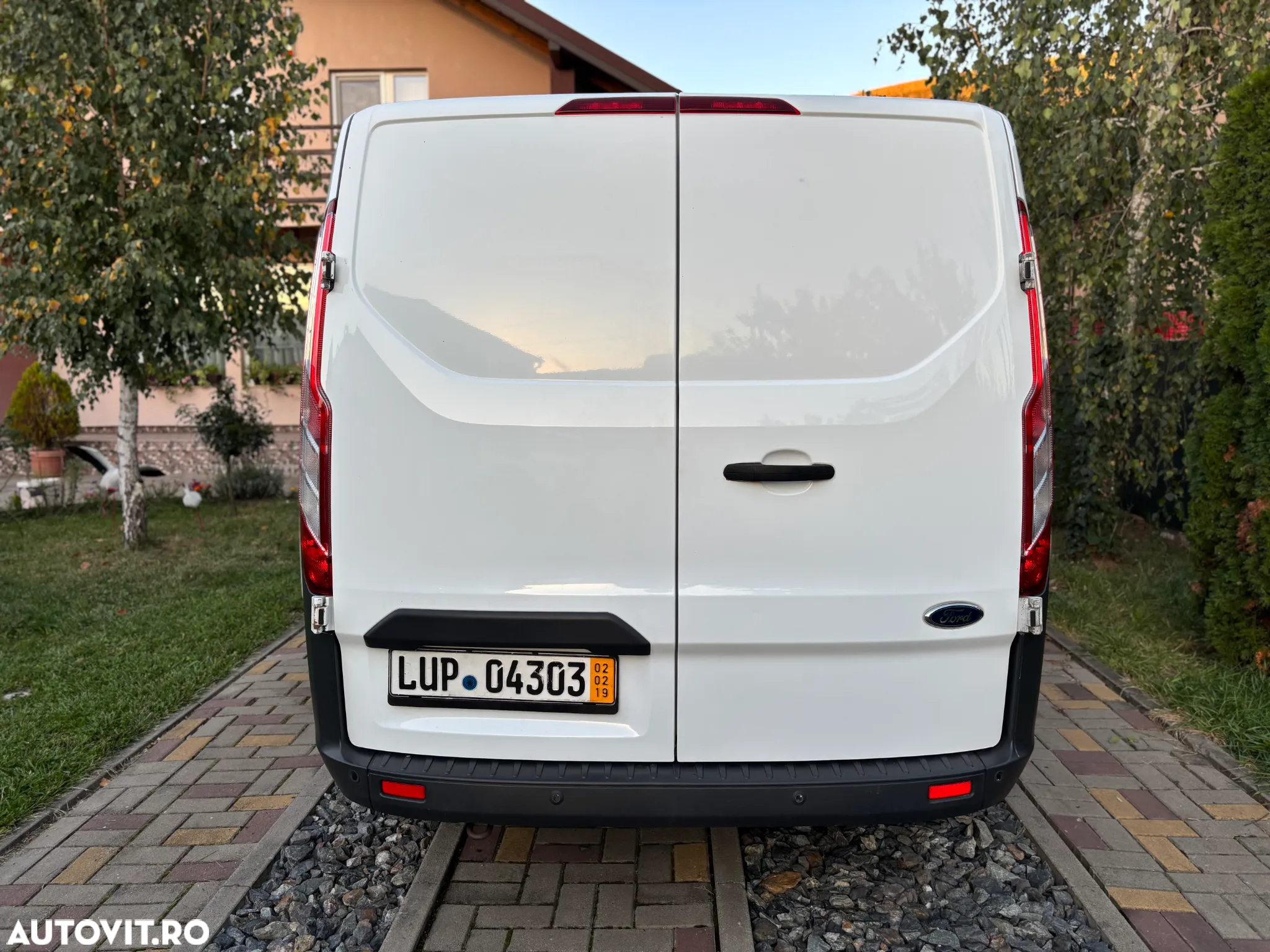 Ford Transit Custom DCIV 280 2.0 EcoBlue 130 CP L1H1 Trend - 4