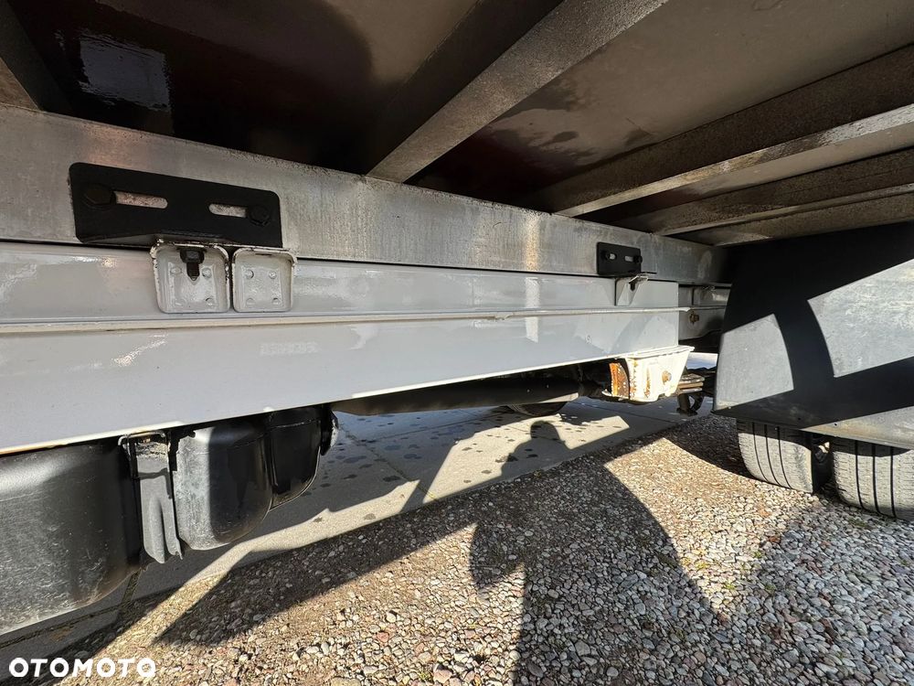 Volkswagen CRAFTER BLIŻNIAKI KONTENER WINDA KLIMATYZACJA - 19